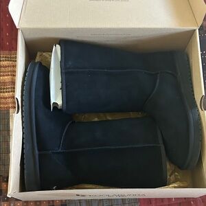 Koolaburra Black Suede Boots